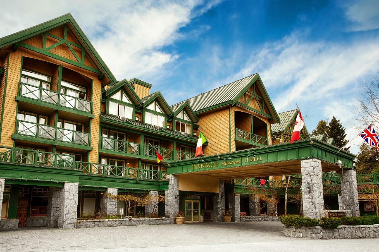 Pinnacle Hotel Whistler Exterior photo